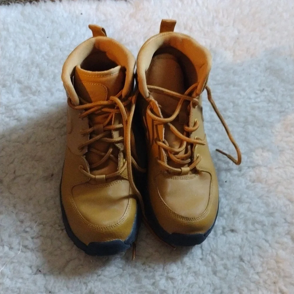 Nike Yellow and Black Boots with Rugged Traction
